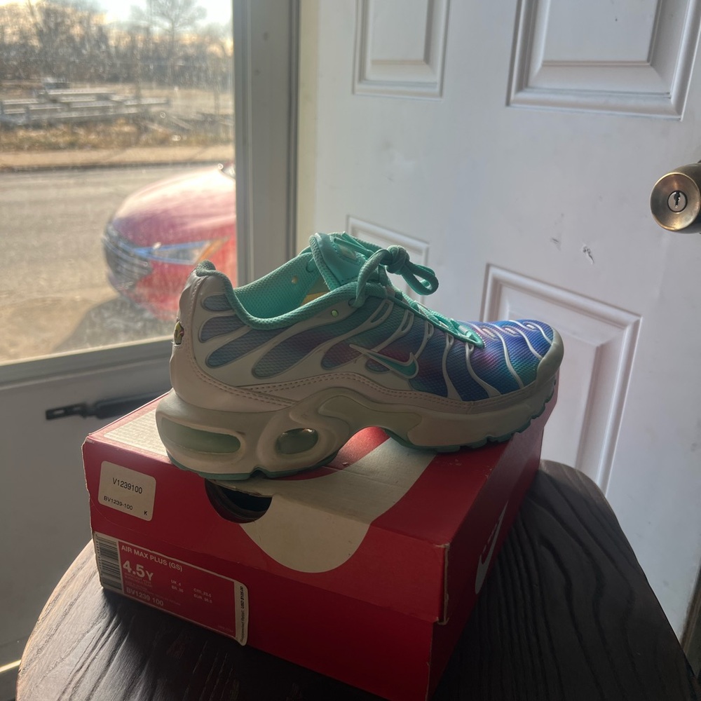nike sneakerss